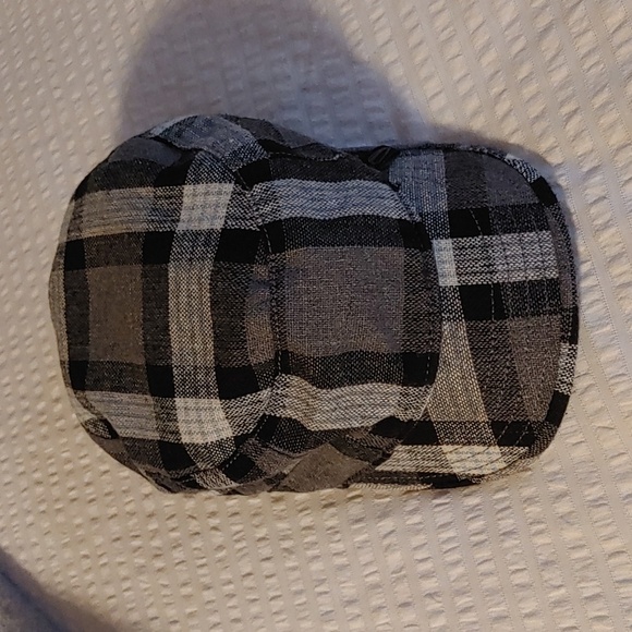 🍁Ben Sherman Plaid Newsboy Cap - Picture 1 of 10